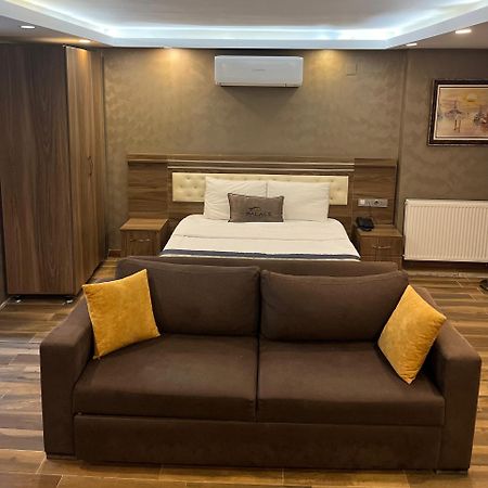 A Palace Suites Istanbul Exterior foto