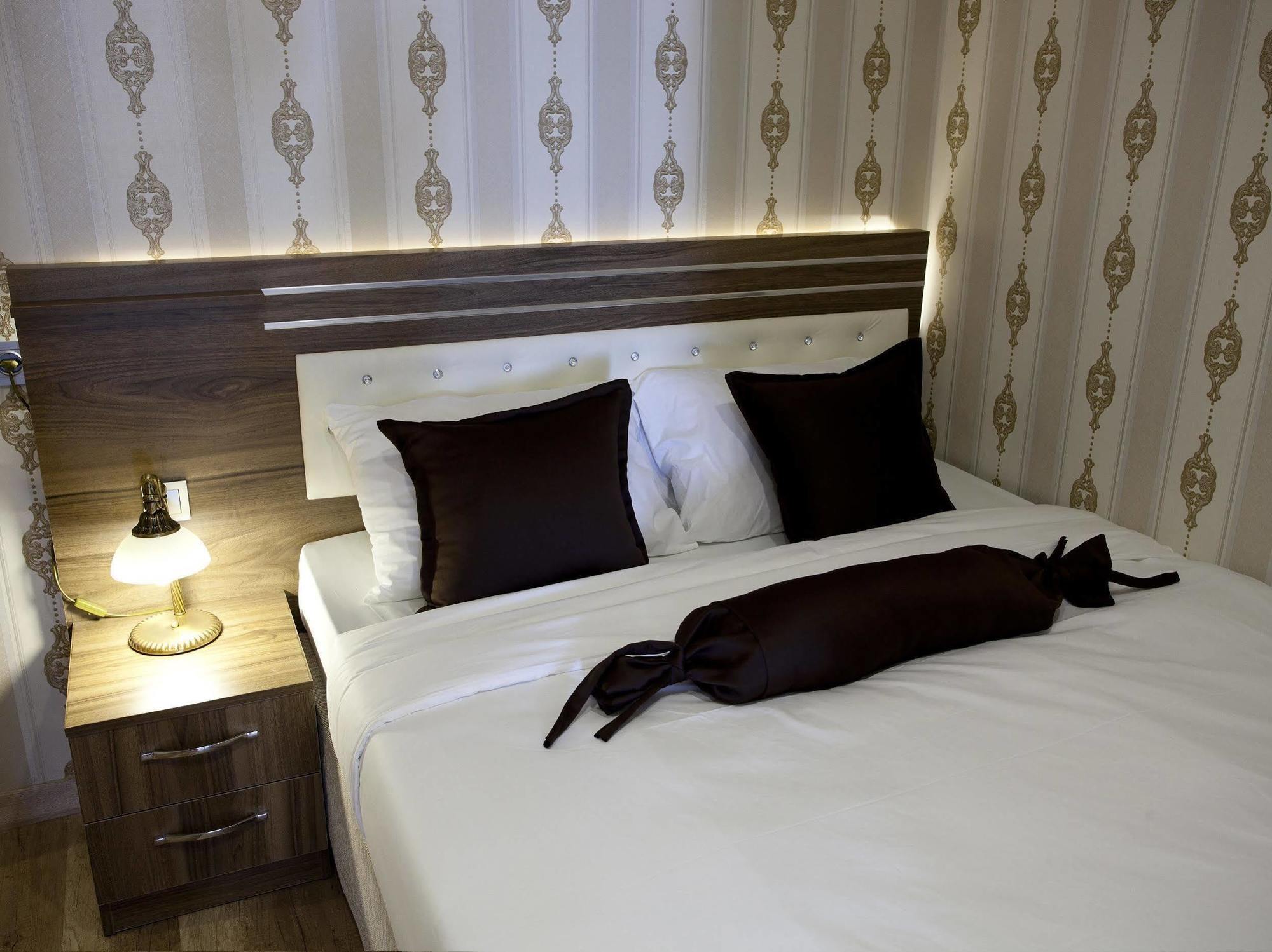 A Palace Suites Istanbul Exterior foto
