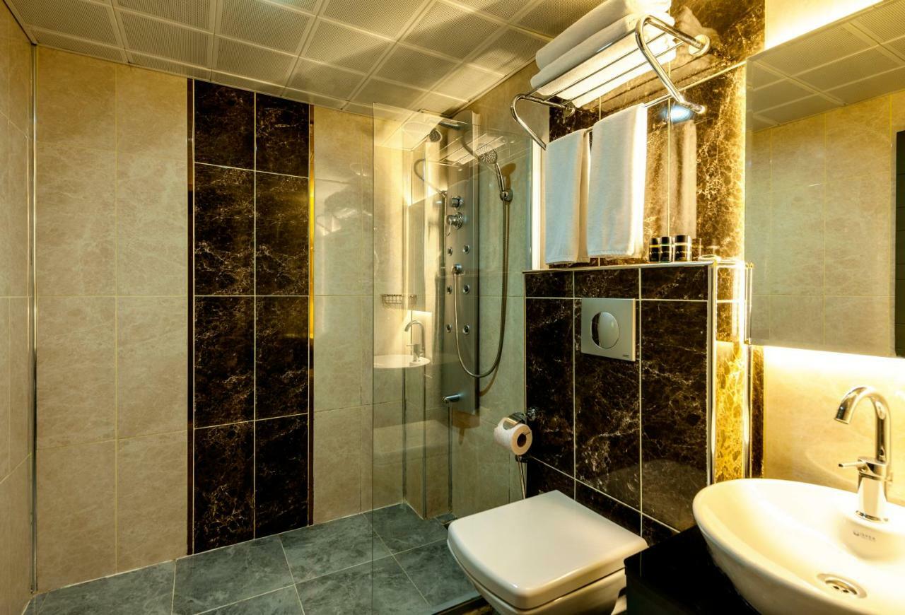 A Palace Suites Istanbul Exterior foto